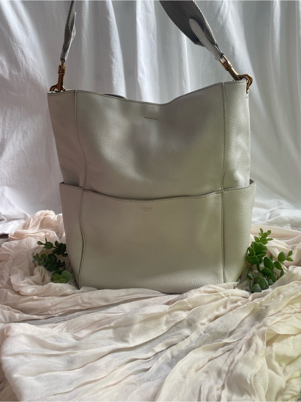 ✨ Celine Seau Sangle Medium – Rare White Colorway ✨ - Picture 5 of 12